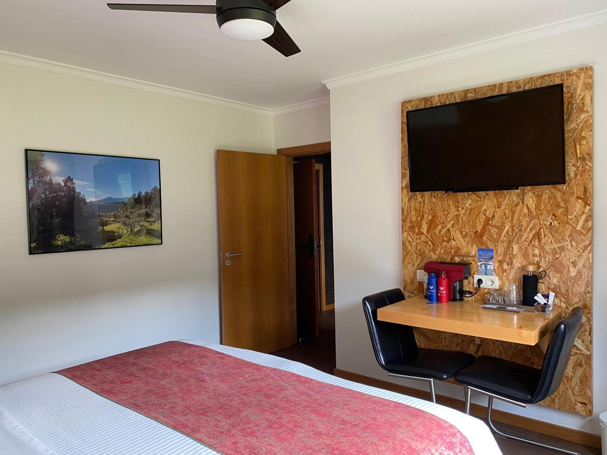 Casa Carvalhal - Adults Only Bed & Breakfast กอยส์ ภายนอก รูปภาพ