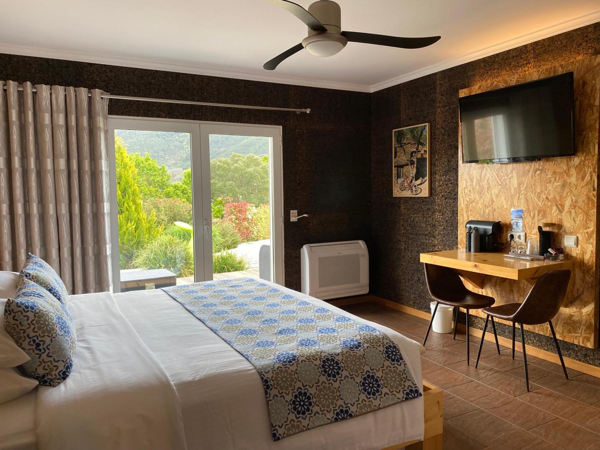 Casa Carvalhal - Adults Only Bed & Breakfast กอยส์ ภายนอก รูปภาพ