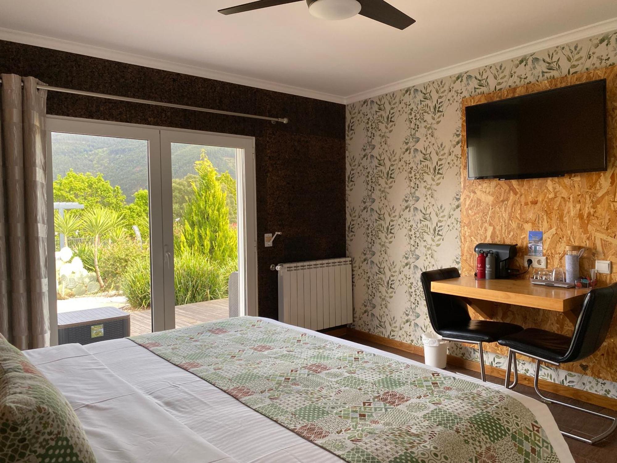 Casa Carvalhal - Adults Only Bed & Breakfast กอยส์ ภายนอก รูปภาพ
